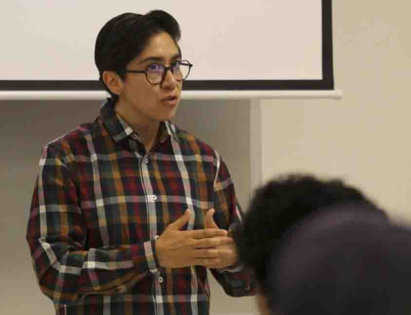 Imparten conferencia en la SSPMQ sobre "Análisis, avances, retos y contextos que enfrentan las personas LGBTTTIQ+"