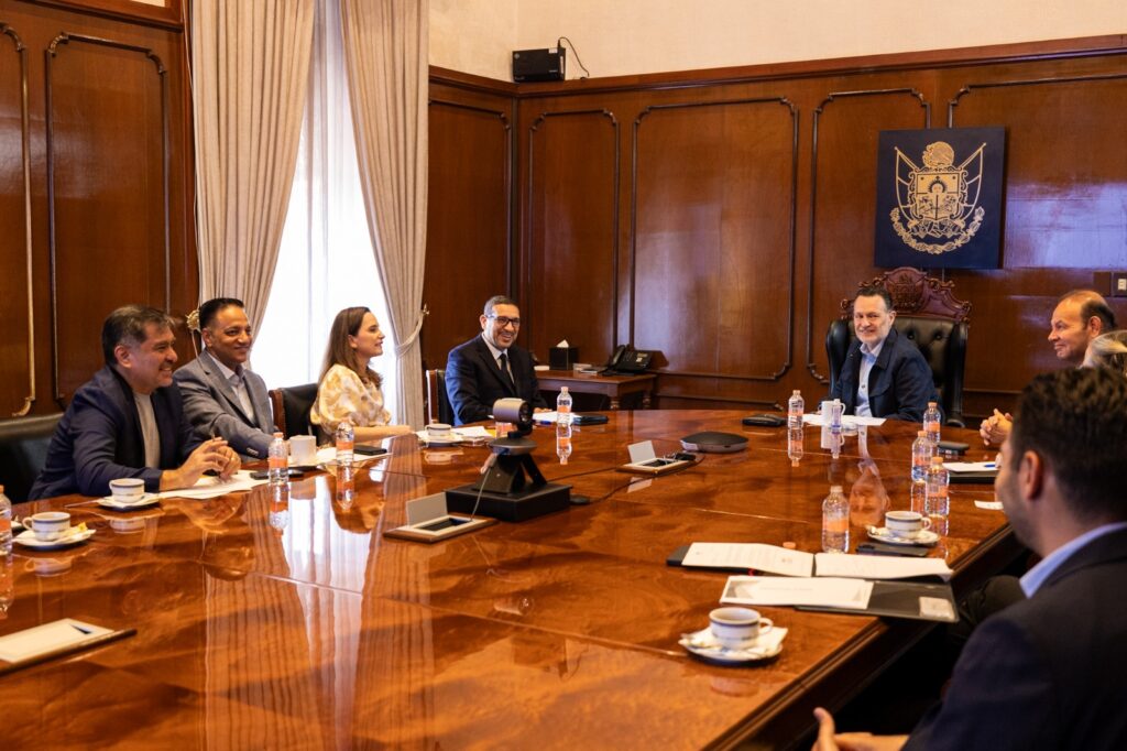 Fortalecen lazos Querétaro y AWS