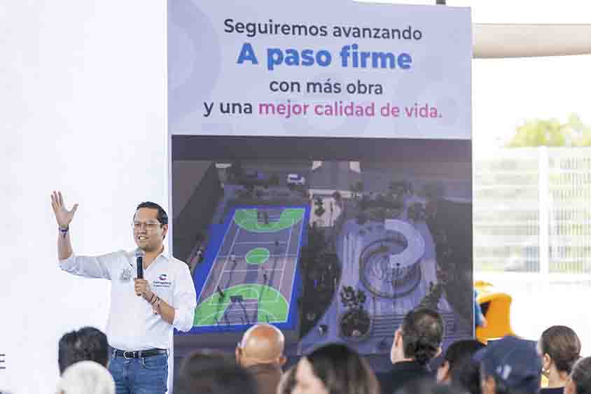 Acude Mauricio Kuri a la presentación de obras públicas de Corregidora