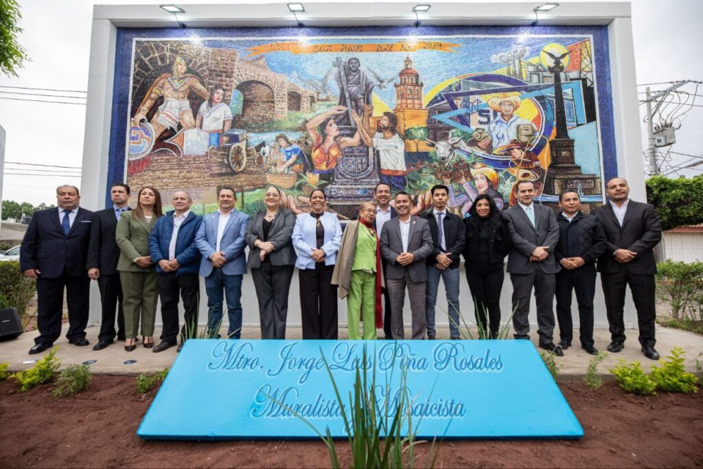 Roberto Cabrera inaugura el mural “San Juan, Historia y Tradición” ubicado en avenida Juárez