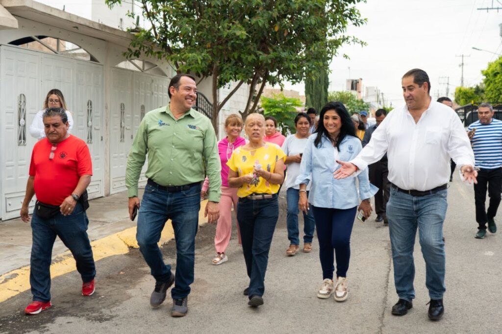 Roberto Cabrera recorre colonias de zona Oriente para atender a las y los sanjuanenses