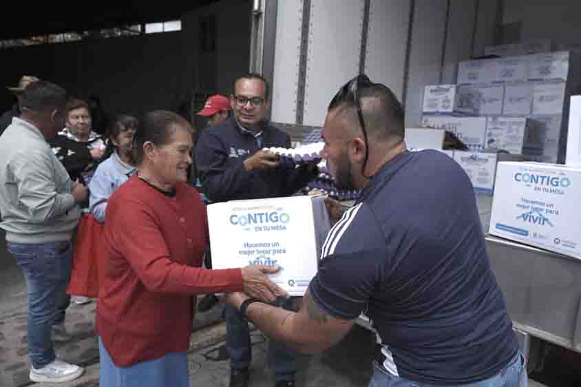 SEDESOQ realiza desayuno Contigo en tu mesa