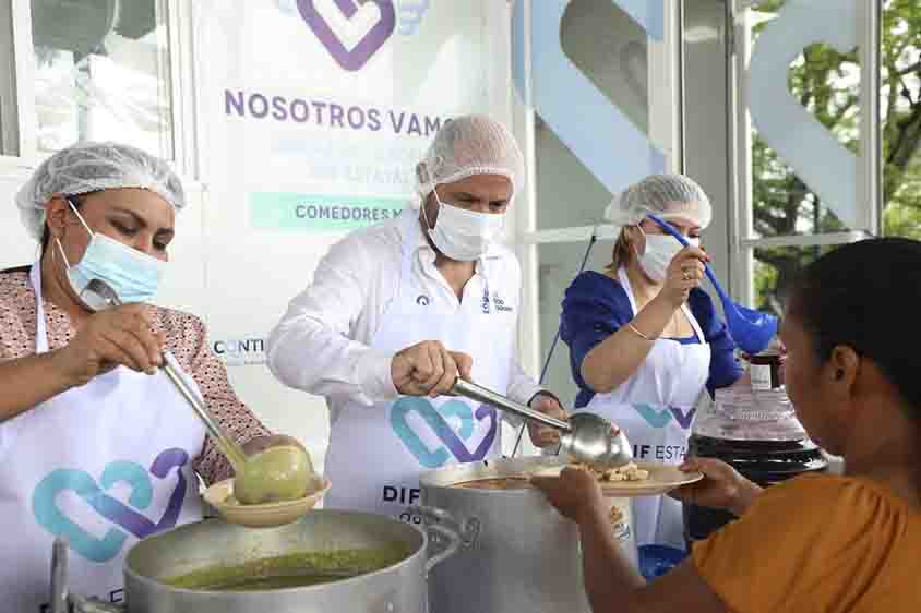 Cocina Móvil del SEDIF opera en Arroyo Seco