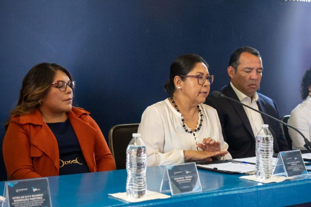 Roberto Cabrera firma convenio con instituciones privadas para ofrecer precios preferenciales en asesoría jurídica y salud