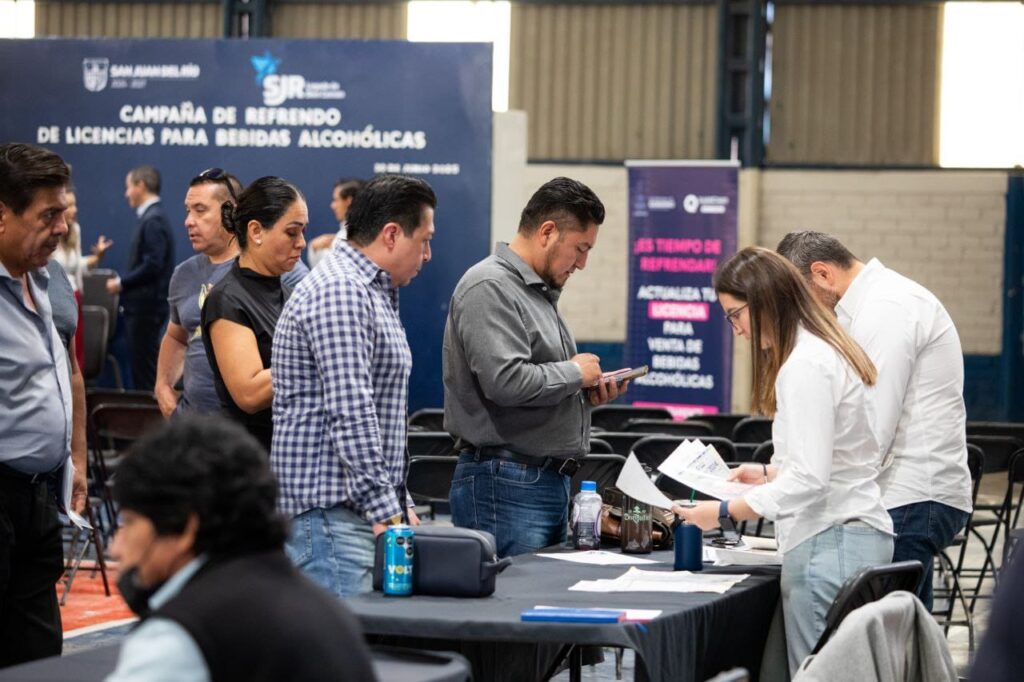 Realizan la “Campaña de Refrendo de Licencias para Bebidas Alcohólicas” en San Juan del Río