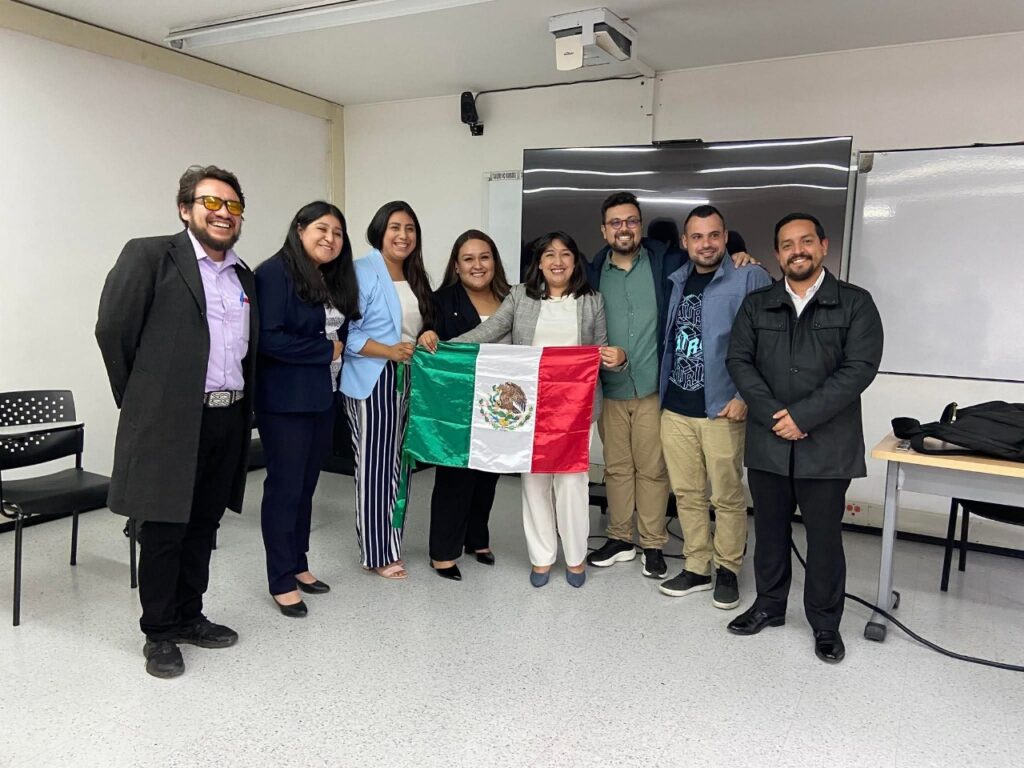 Presentan investigación UAQ en Bogotá, Colombia