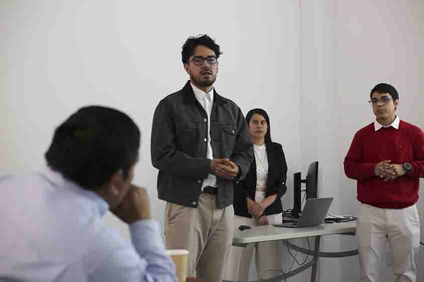 Presentan estudiantes y docentes de la UPSRJ proyectos de Nuevos Talentos Científicos y Tecnológicos 2025
