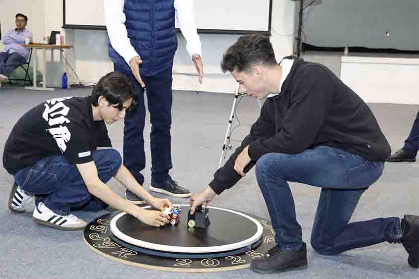 UT San Juan realiza competencia de robótica y tecnologías emergentes