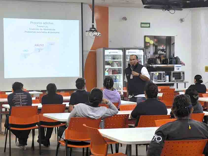 CECA lleva salud mental y prevención de adicciones a espacios laborales