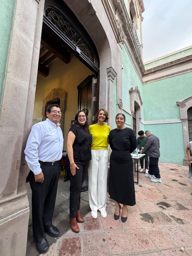 Inaugura López Birlain la muestra Entre cuerpos extraños, de Mariana Yampolsky