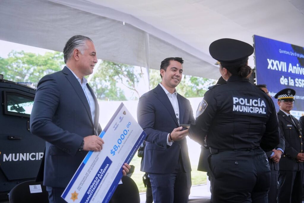 Encabeza Felifer Macías el XXVII aniversario de la Secretaría de Seguridad Pública Municipal