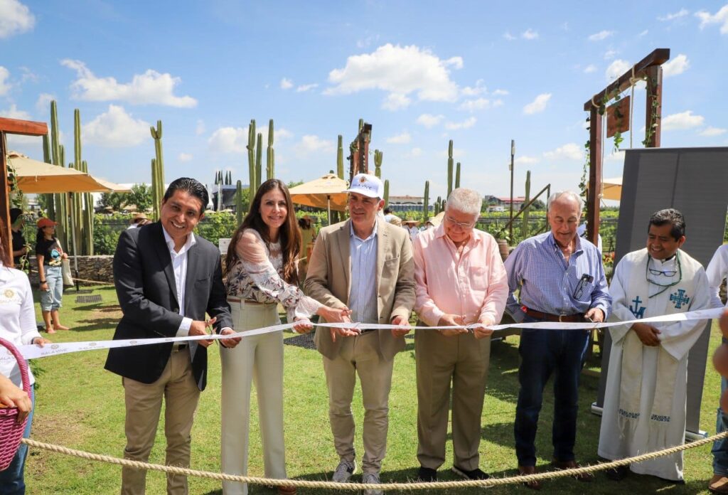 Inauguran vendimia en Sala Vivé