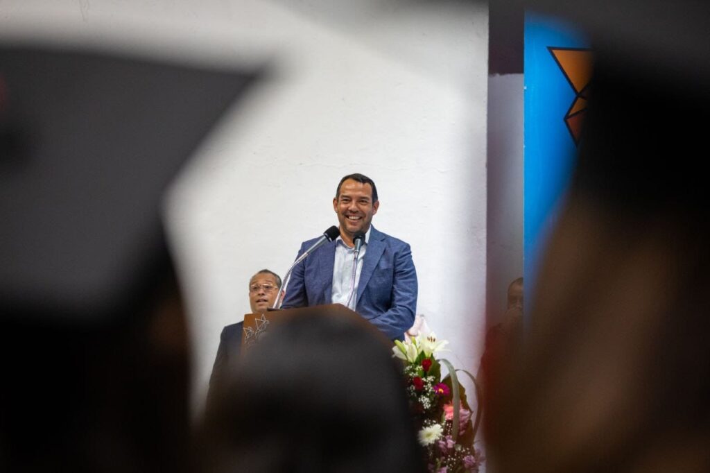 En San Juan del Río la educación es primordial al ser transmisora de valores: Roberto Cabrera