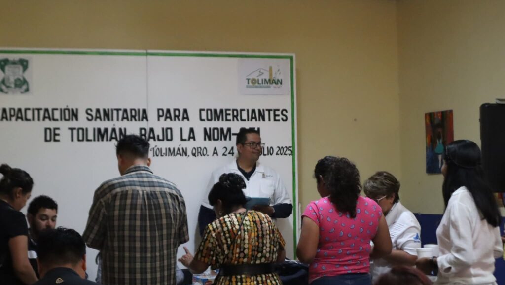 Capacitan a Comerciantes de Tolimán para Feria de la Gordita 2025