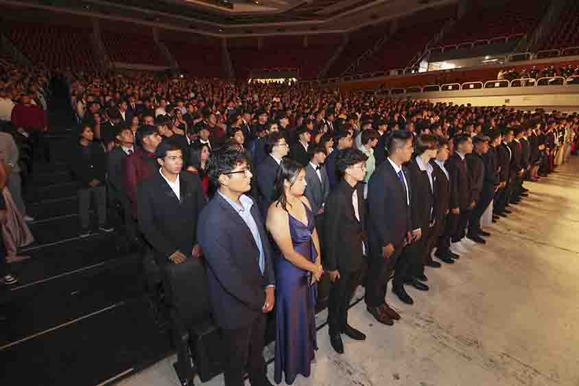 Encabeza Martha Soto Clausura de Cursos 2025 del CETIS 16