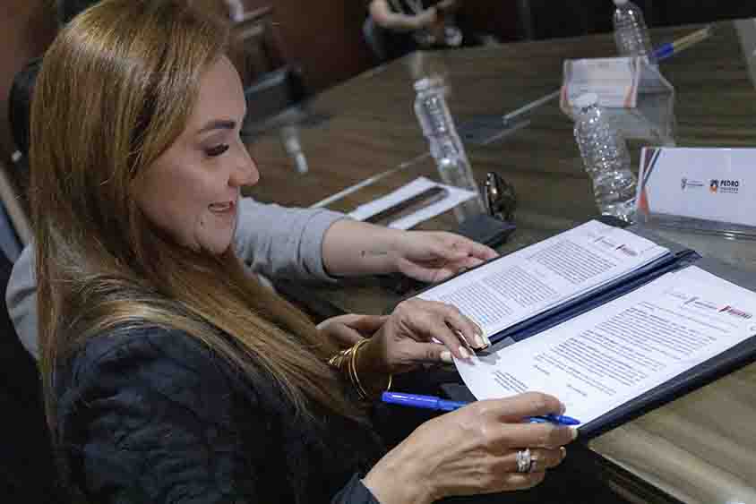 Fortalecen políticas con perspectiva de género en Pedro Escobedo