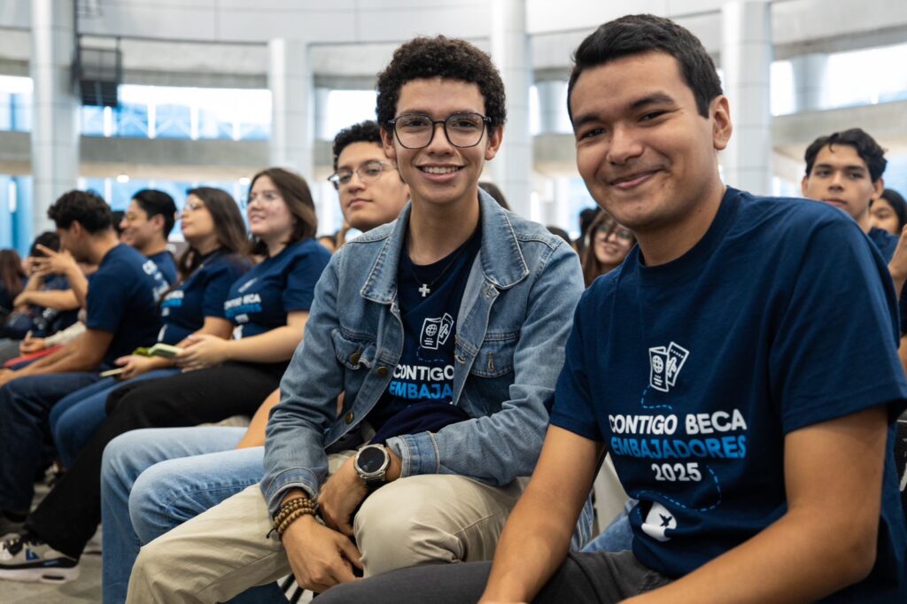 En Querétaro se fortalece el desarrollo académico de los estudiantes con la Beca Embajadores