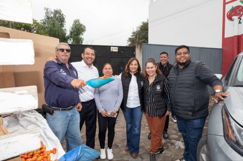 Roberto Cabrera encabeza Jornada de Desarrollo Social en Paso de Mata