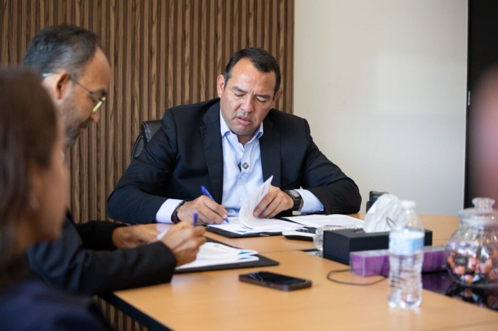 San Juan del Río firma convenio con ECODAL para reciclaje de mobiliario