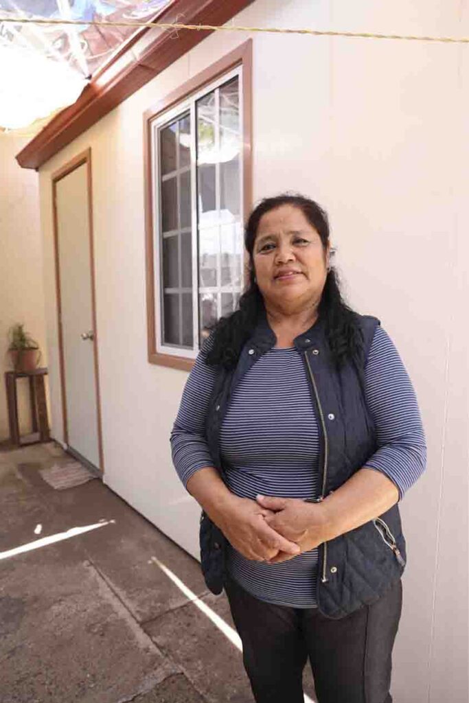 Roberto Cabrera entrega rehabilitación de red de agua y drenaje e inaugura puente en Palmillas