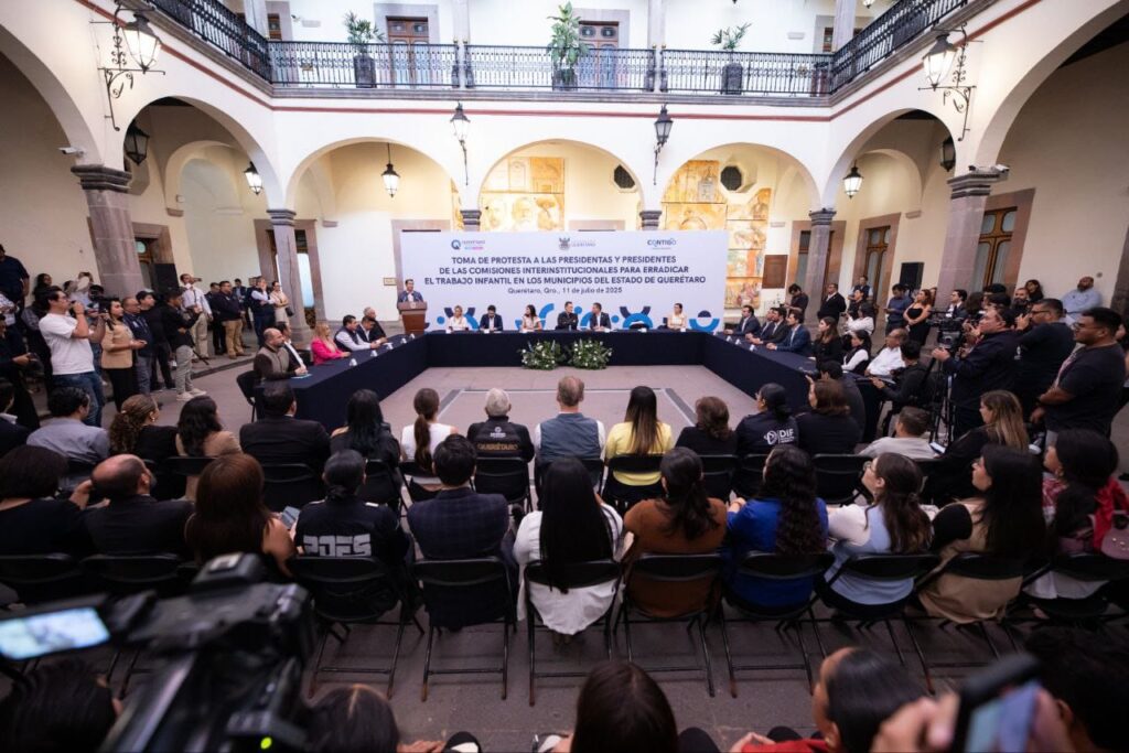 Roberto Cabrera participa en toma de protesta para erradicar el trabajo infantil