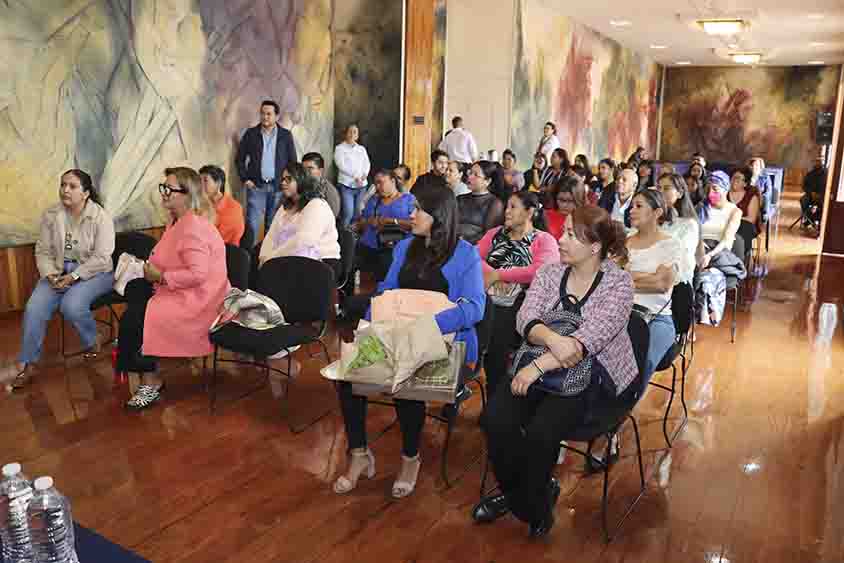 La Secretaría del Trabajo fortalece el autoempleo en mujeres