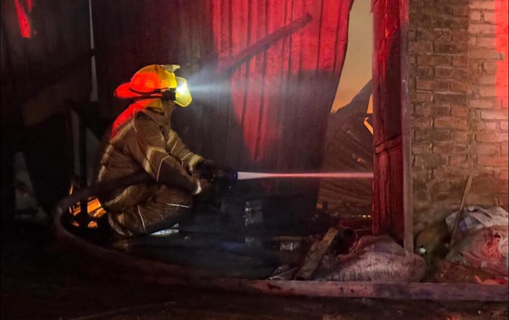 ncendio en tequisquiapan moviliza a cuerpos de emergencia