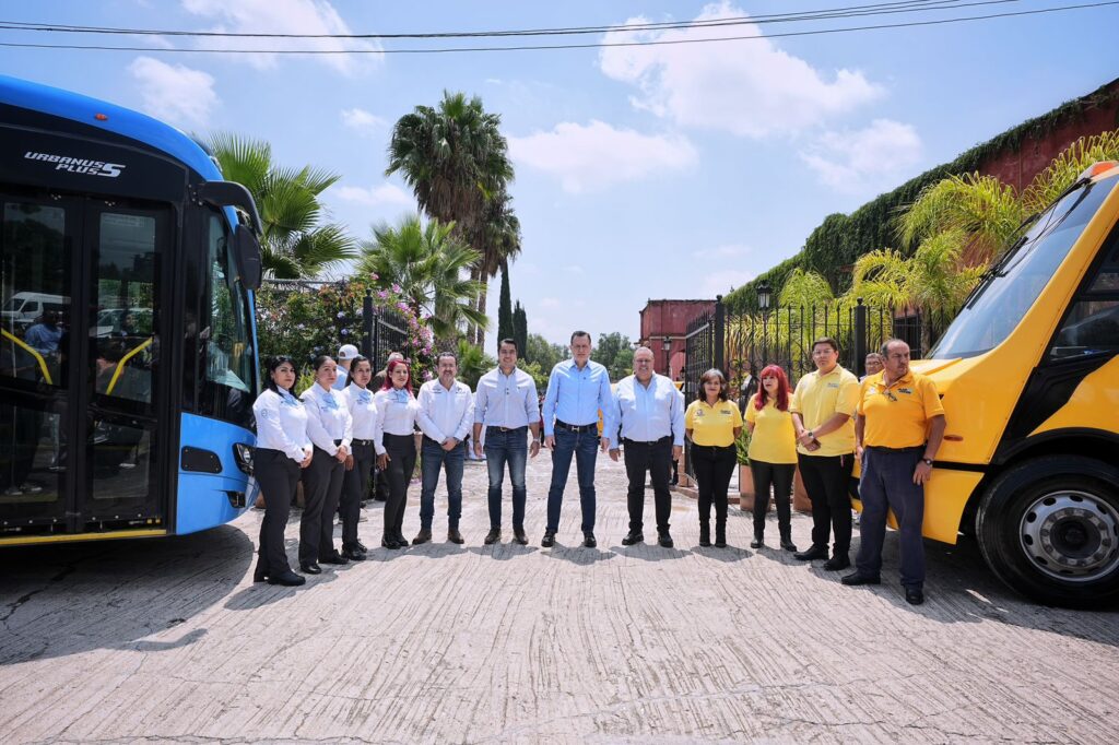 Amplia Felifer Macías transporte comunitario gratuito en Felipe Carrillo Puerto para miles de familias