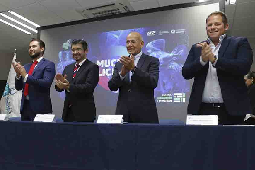 UTC celebra la graduación de 60 nuevos profesionistas