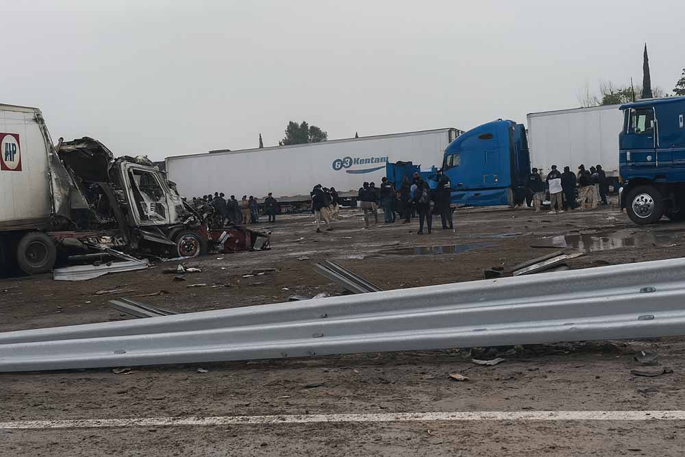 Accidente múltiple en la carretera 57 complica la circulación en El Chamizal