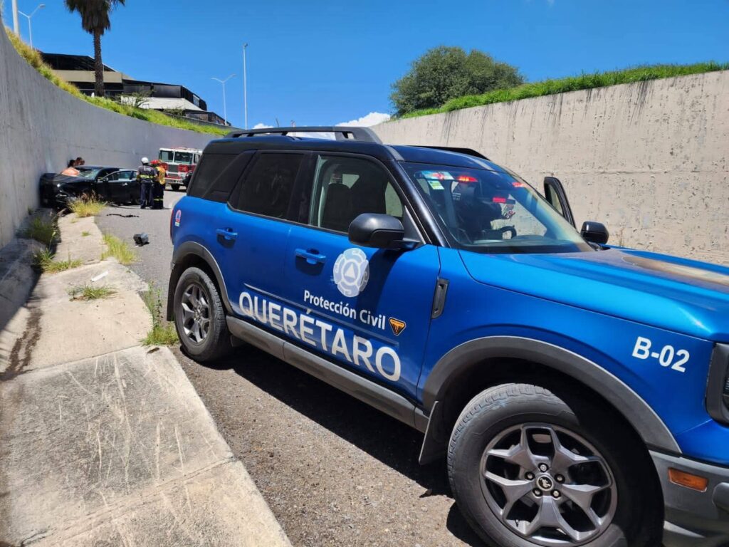 Accidente vehicular en Juriquilla