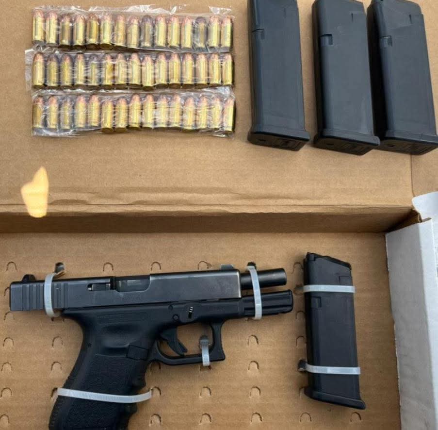 Detienen a dos hombres con arma de fuego en el Centro Histórico de Querétaro