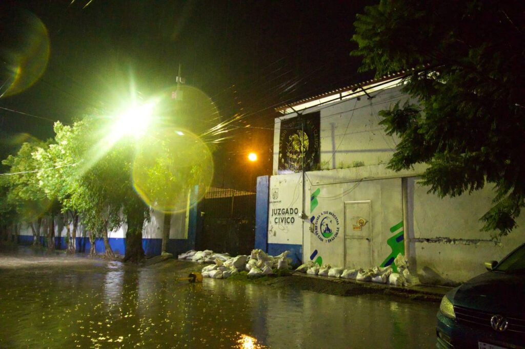 Gobierno Municipal de San Juan del Río atiende reportes derivados de la lluvia de este sábado y madrugada de domingo