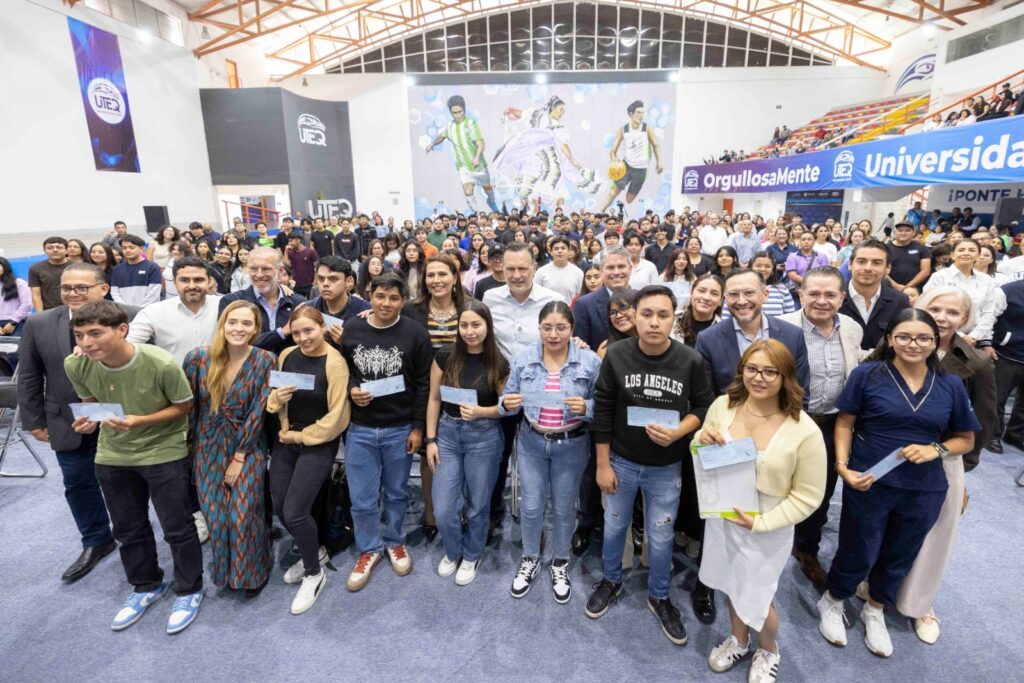 En Querétaro sí: apoyamos con becas a más jóvenes universitarios