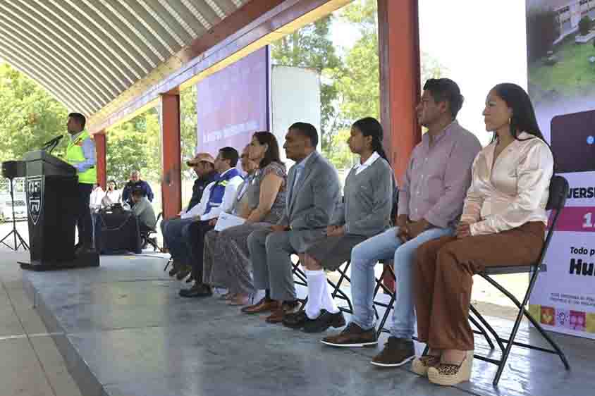 Inicia construcción de aula para el CECyTEQ Huimilpan