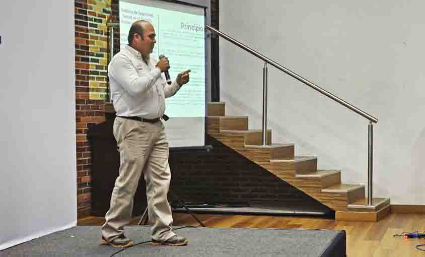 Capacita CEPCQ en manejo de riesgos de hidrocarburos junto con PEMEX