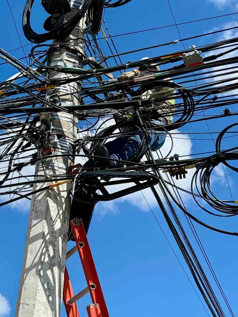 Retiro de cables en desuso alcanza 73% de meta establecida a cierre de año