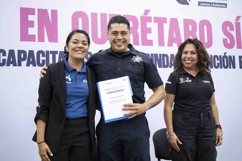 Reciben servidores públicos capacitación en Lengua de Señas Mexicana