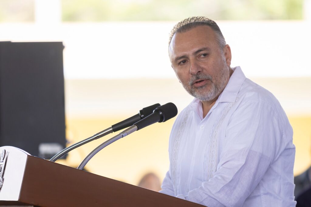 Fortalecen Gobernador y Secretario de Educación federal infraestructura con el inicio de construcción del CBTIS 304