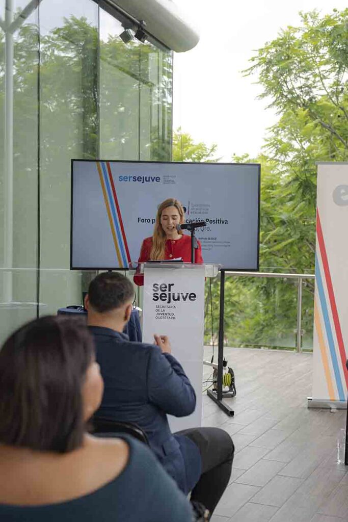 Firman SEJUVE y E-Lab declaratoria para promover la educación positiva