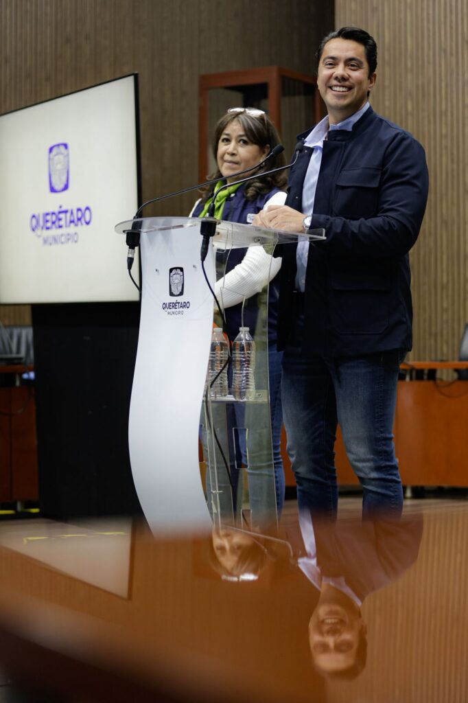 Presenta Felifer Macías avances en atención ciudadana y programas culturales