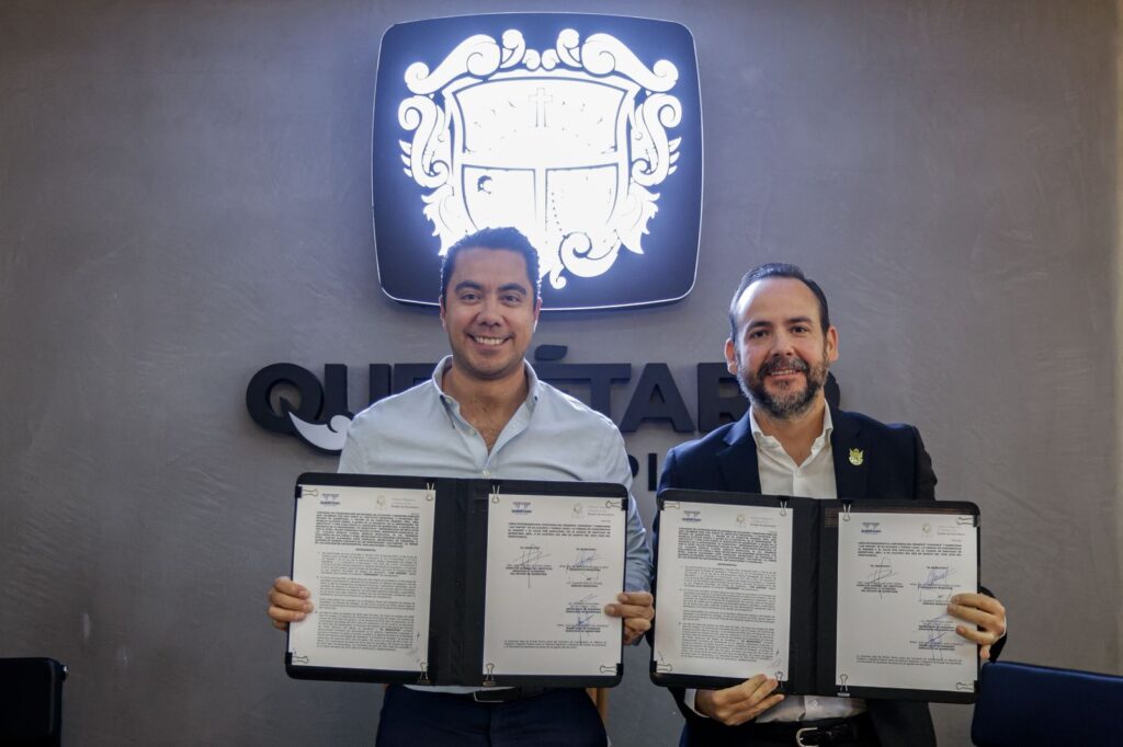 Firma Felifer Macías convenio de coordinación en material de catastro y registro público con el Instituto Registral y Catastral de Gobierno del Estado