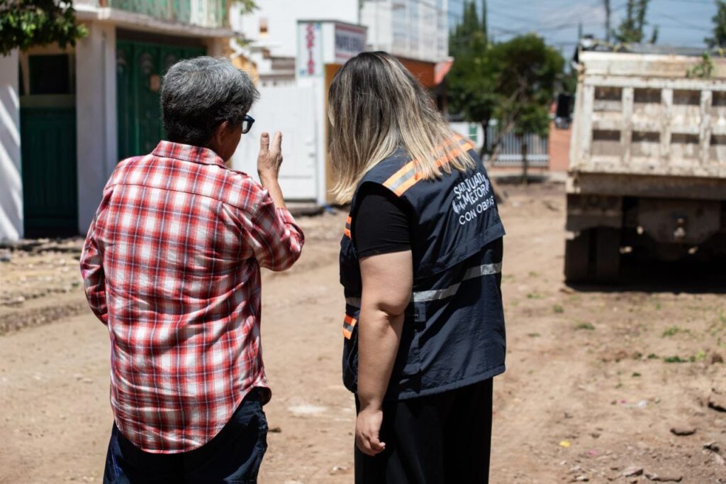 Roberto Cabrera rehabilita calles en el Centro
