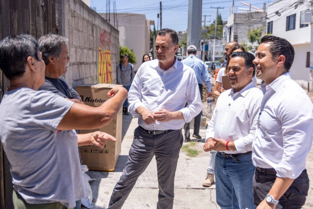 Arranca la entrega de apoyos a las familias afectadas por las lluvias