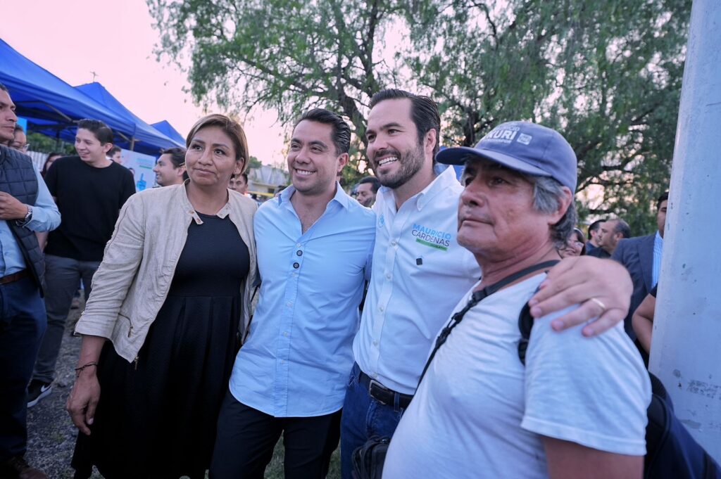 Asiste Felifer Macías al primer informe legislativo del diputado local Mauricio Cárdenas