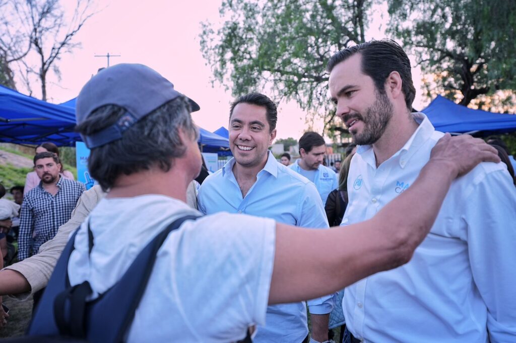 Asiste Felifer Macías al primer informe legislativo del diputado local Mauricio Cárdenas