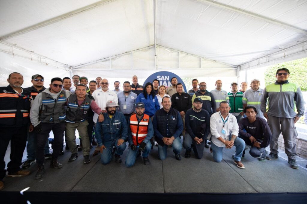 Roberto Cabrera arranca programa de retiro de cables en desuso, caídos y en mal estado