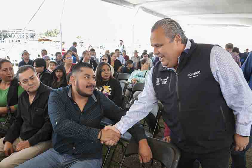 Encabeza Cuanalo segunda entrega de QroTaxi en San Juan del Río
