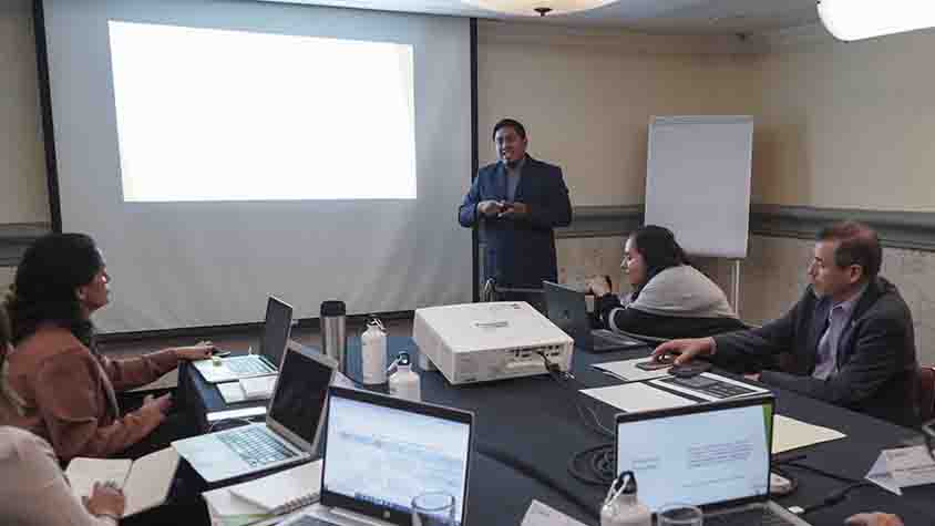 Destina SEDEQ 64 mdp para proyectos en Bachillerato y Universidades