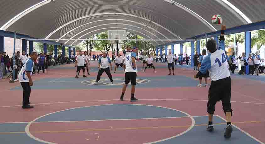 Celebra SEDIF a las y los adultos mayores con un Encuentro Deportivo en Corregidora